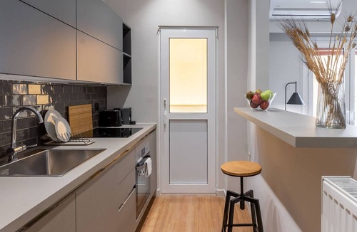Kypseli Apartment | Beehive 2A in Athens