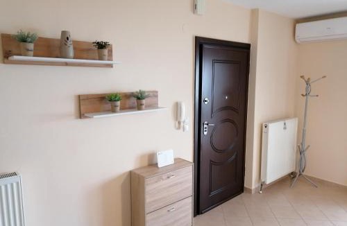 Nea Peramos Apartment | Bella Casa