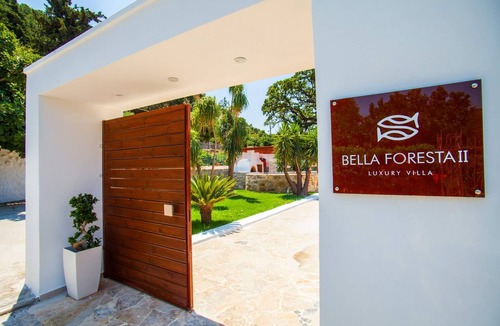 Ixia House | Bella Foresta Villa II