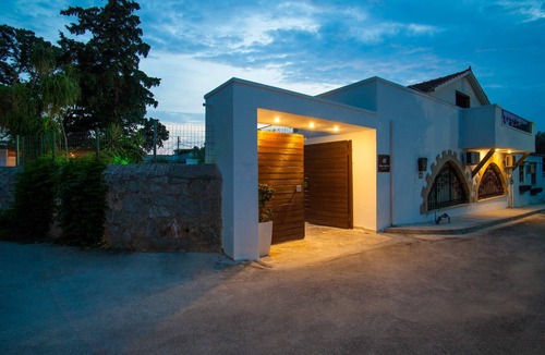 Ixia House | Bella Foresta Villa II