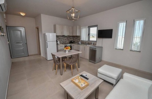 Makry Gialos Apartment | BH158 - R - Suite Makry Gialos