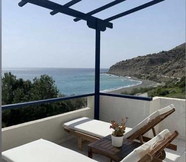 Mirtos Apartment | Big Blue Studios