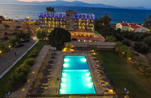 Kato Diminio Hotel | Black & White Resort