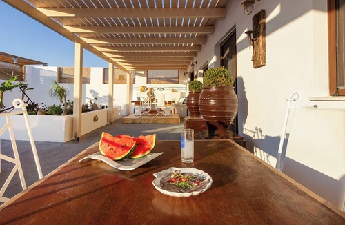 Milos Villa | Ble Oneiro Villa KIRA by Milos Hospitality