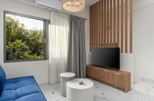 Panormos Apartment | Ble Residence, Stylish Apartment in Central Panormos