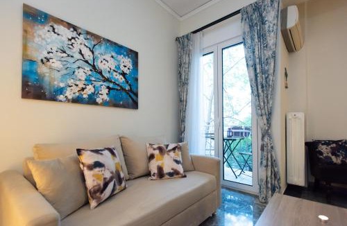 Nea Smirni Apartment | Blue Ark Athenian Nest