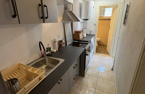 Skiathos Town Ski Chalet | Blue Dolphins, 2 rooms, courtyard, near center