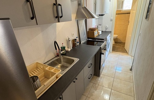 Skiathos Town Ski Chalet | Blue Dolphins, 2 rooms, courtyard, near center