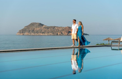Platanias Town Apartment | Blue Dome Hotel