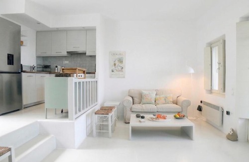 Ioulida House | Blue & Earth Kea