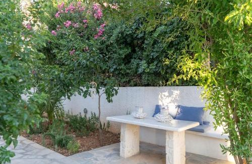 Makry Gialos Apartment | Blue Moon Apartments