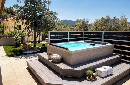 Nafplion City Centre Villa | Blue Topaz Spa Cottage - Private Jacuzzi Retreat