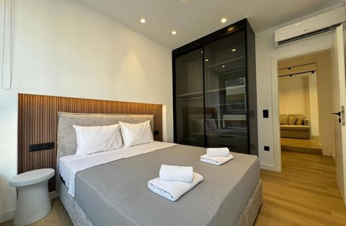 Piraeus Apartment | BlueMotion - PortStay Complex