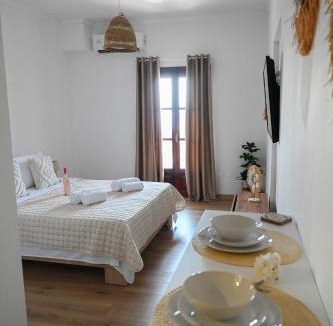 Afytos Apartment | Bohemian Afitos Studio