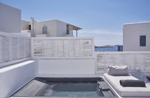 Mykonos Town Apartment | Boho Sea View Suite Outdoor Jacuzzi