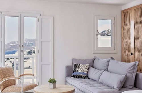 Mykonos Town Apartment | Boho Sea View Suite Outdoor Jacuzzi