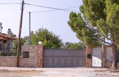 Chalcis Villa | Breeze Concept Villa