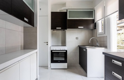 Palaio Faliro Apartment | Breezy 2BR Apartment by Marina Flisvos