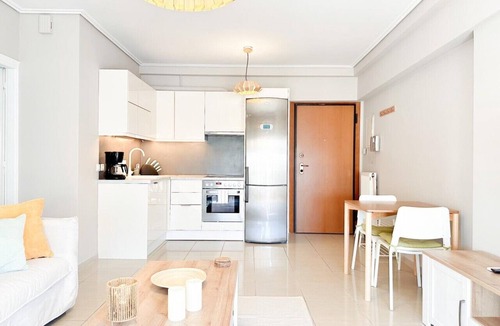 Alimos Apartment | Bright Modern 1BR · 4-min Walk to the Sea · Alimos Riviera