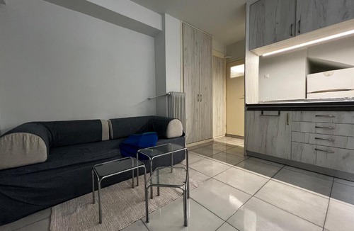 Athens City Centre Apartment | Budget Private Room in the center