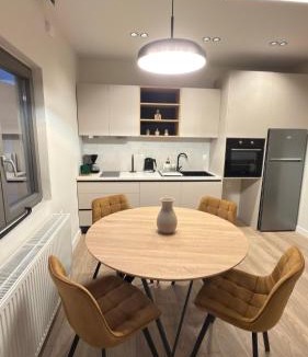 Florina Apartment | By The River Stay