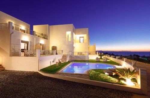 Sfakaki Apartment | Cafe Noir - Sea View Exclusive Maisonette