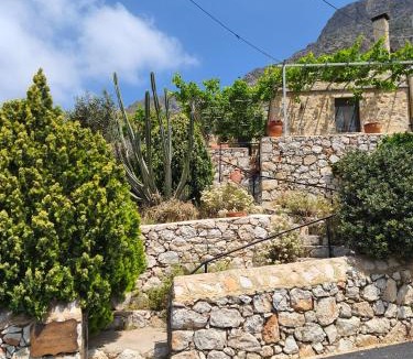 Kalymnos House | Calliope stone house