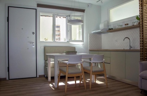 Agios Dimitrios Apartment | Calm Studio - Agios Dimitrios