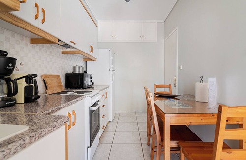 Zografos Apartment | Campus View Flat: Next to Universities by ΜΡS