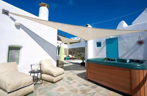 Plintri House | Casa Annaise Mykonos - Cycladic Gem with Heated Pool & Jacuzzi