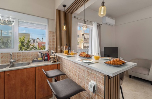 Athens Apartment | Casa Antigone - Comfortable house in Athens Metro Mall