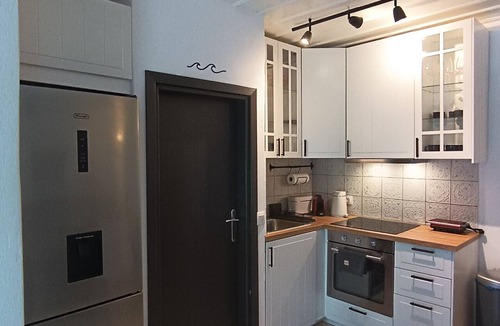 Skiathos Town Apartment | Casa di Lia, stylish apartment in the center