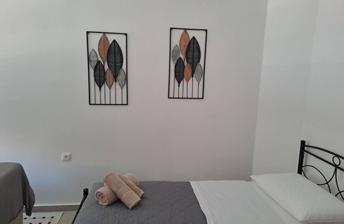 Paradisi Apartment | Casa di Pino D in Paradisi Square near Airport