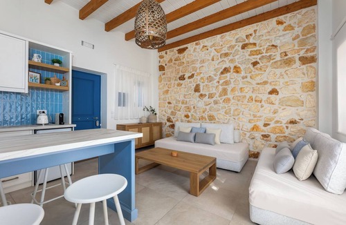 Halki Apartment | Casa Natalia 1, Modern Coastal Style Holiday Apartment in Halki
