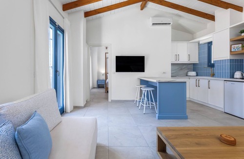 Halki Apartment | Casa Natalia 2, Modern Coastal Style Holiday Apartment in Halki