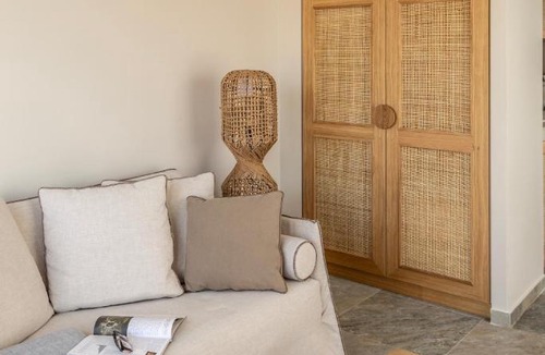 Kato Diminio Apartment | Cavo Dio 3 - Beachfront Bliss - Cozy Apt Pool Sunset