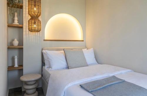 Kato Diminio Apartment | Cavo Dio 3 - Beachfront Bliss - Cozy Apt Pool Sunset