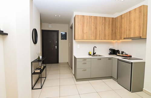 Omonia Apartment | Central Athens Living - Flow One by ΜΡS