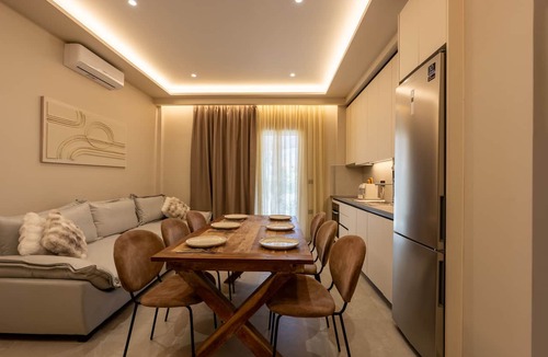 Yenion Apartment | Central Luxury Jacuzzi