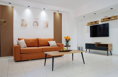 Charilaou Condo | Central Pearl Thessaloniki Private Parking & Metro