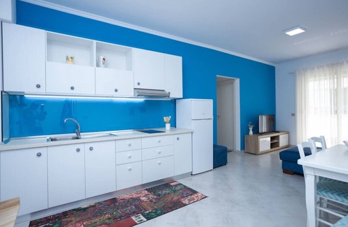 Vlore Apartment | Central Seaview Apartment by PikHost