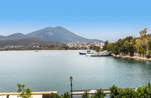 Khalkis Apartment | Chalkida sea overview marvellous apartment for 6!