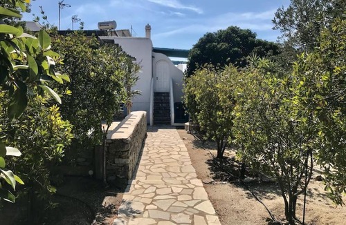 Platis Gialos House | Charming 3 Bedroom Maisonette