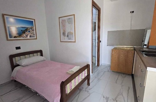 Tirana House | Charming 5-bedroom house with AC in vibrant Tiranë