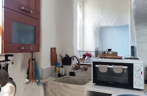 Paraga House | Charming Holiday House in Mikonos with Garden View