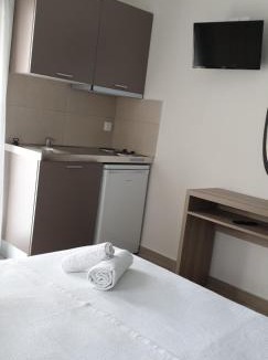 Nea Rodha Apartment | Chriselia 2