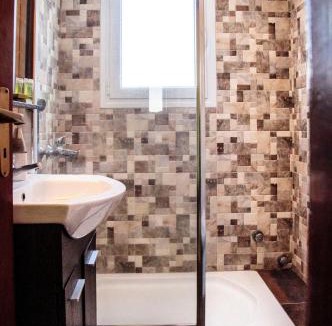 Adamas Apartment | Christina Rooms
