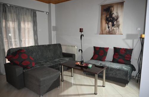 Peristeri Apartment | Christoffer Mpournazi Penthouse