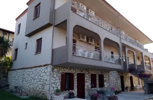 Afytos Apartment | Christopher Apartments