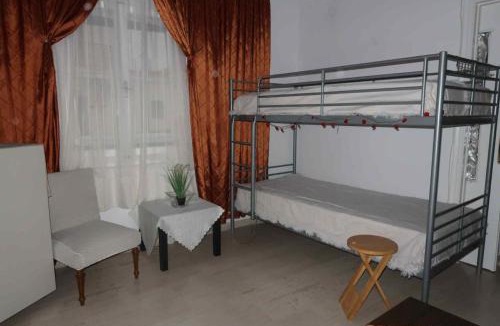 Aegina Town House | ChrysAnna Apartment